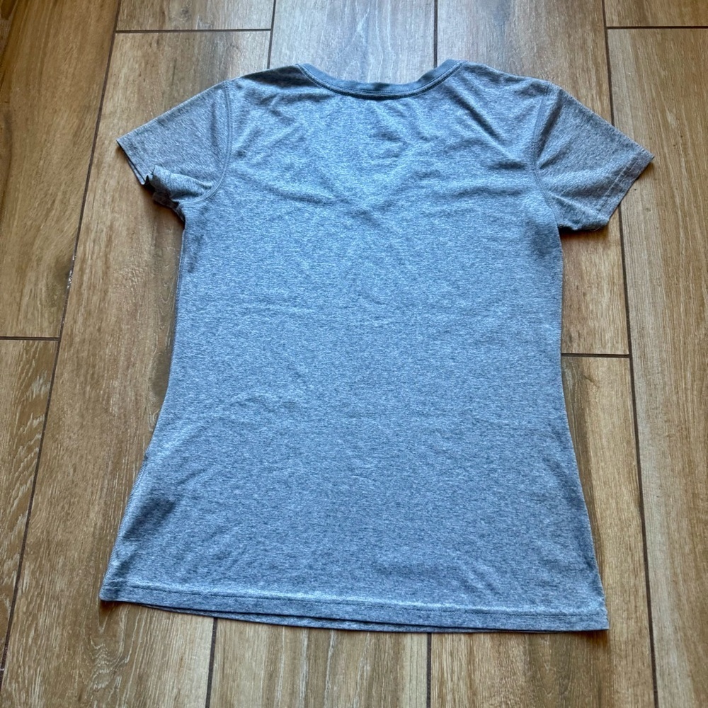 Nike Women's Short Sleeve Gray Tee - Picture 4 of 4